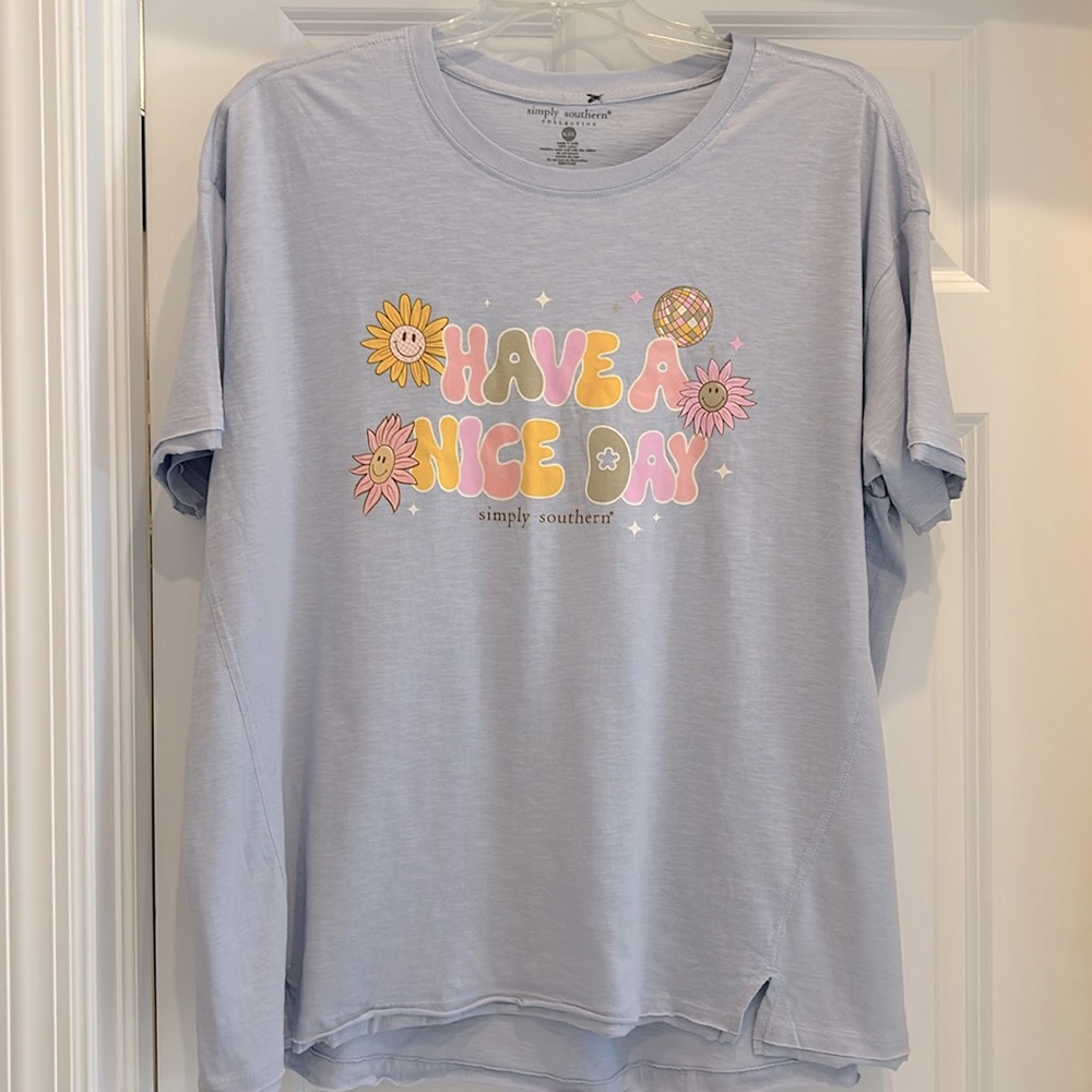 SIMPLY SOUTHERN Pastel blue graphic tee size XL/XXL relaxed fit raw hem